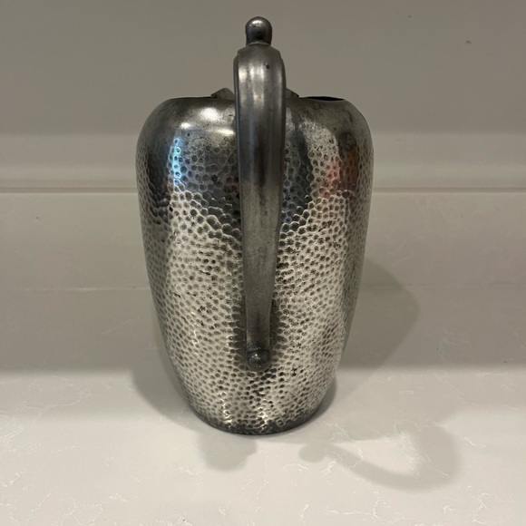 Vintage / Antique Pewter Pitcher Continental 809 Hammered Decorative Handle - Picture 2 of 8